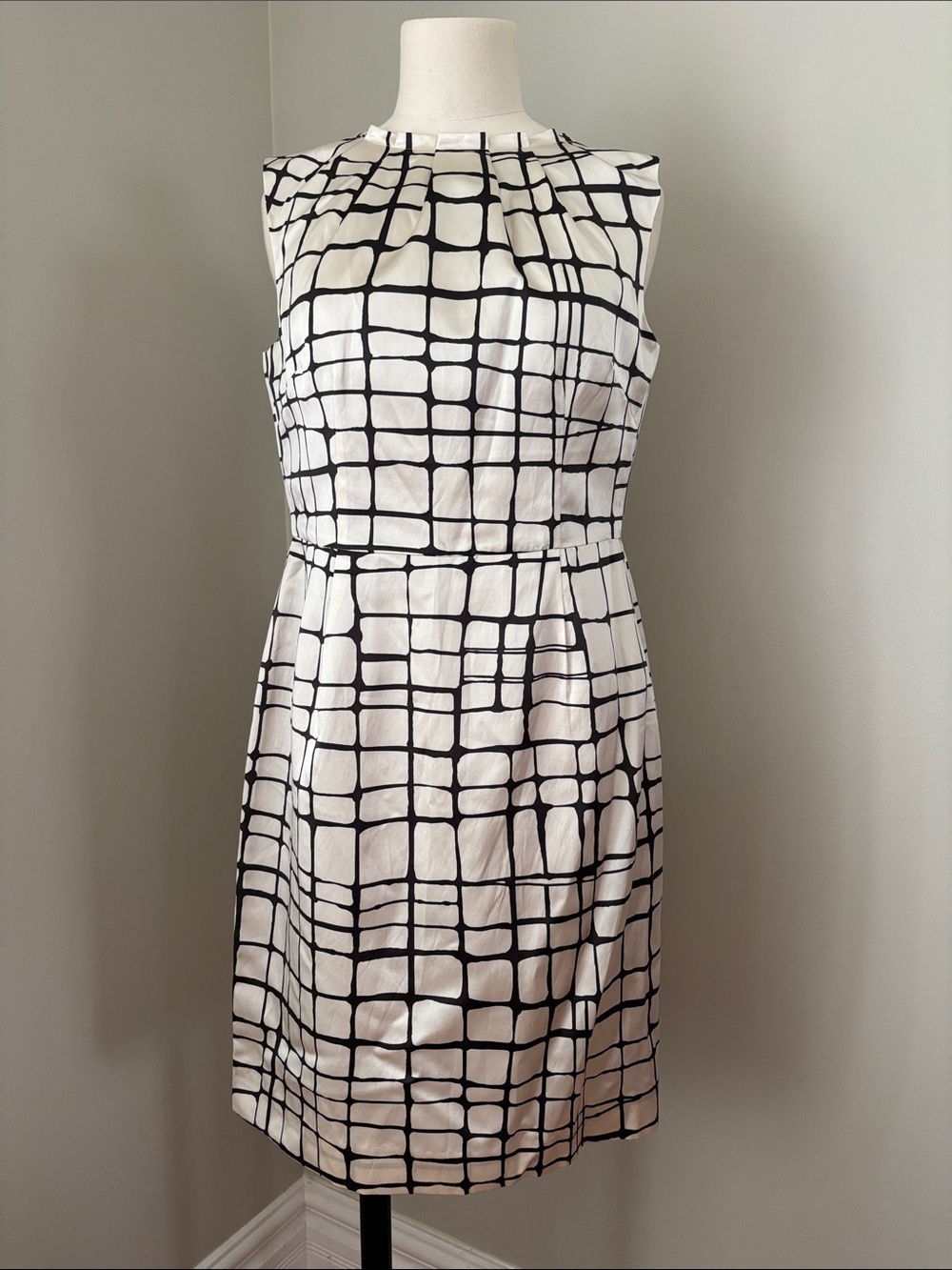 Banana Republic Black & White Grid Sleeveless Silk Blend Lined Midi Dress Sz 8